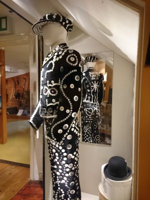 friends website image 17